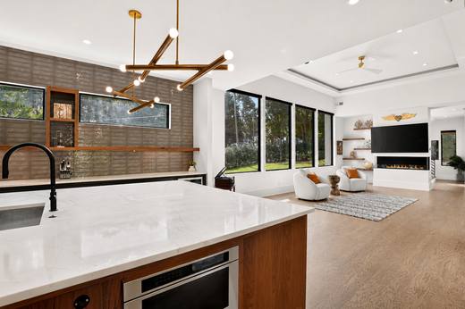 Chef's Kitchen — 1192 Bernadette Lane NE