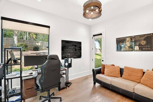 Flex Suite — 1192 Bernadette Lane NE