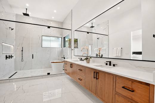 Primary Bath — 1192 Bernadette Lane NE